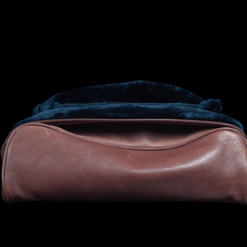 Berman Genuine Leather Wine Carrier Bag Faux Fur Lined | For Two Bottles - Picture 8 of 10